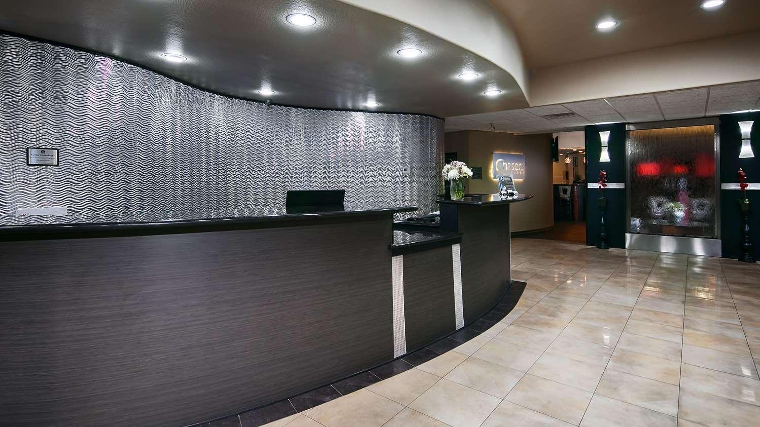 Best Western Premier Crown Chase Inn & Suites Дентон Экстерьер фото