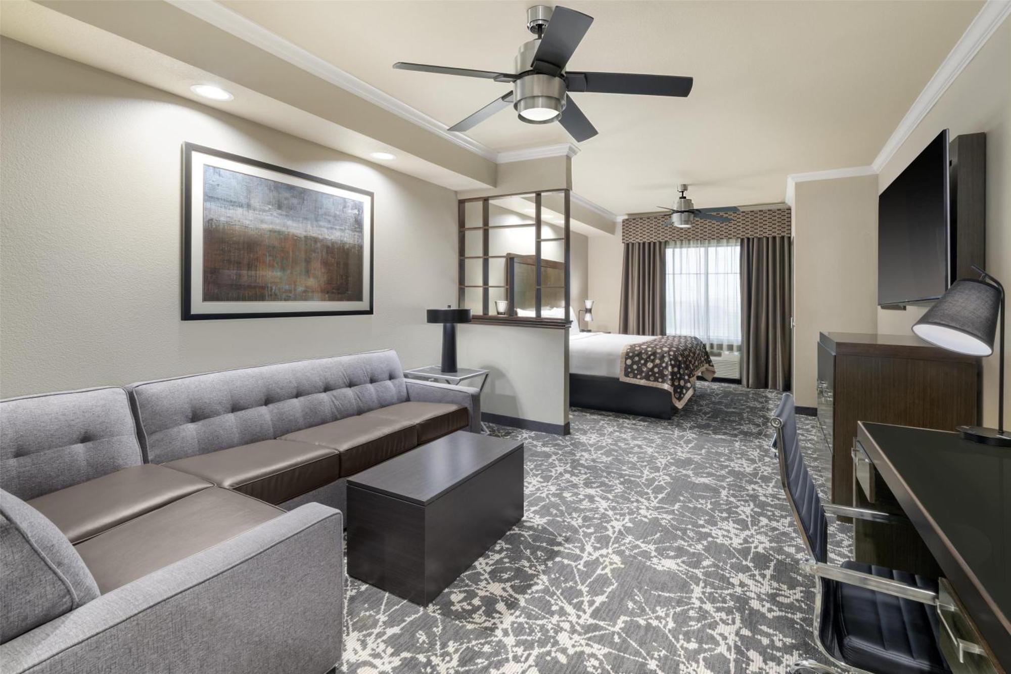Best Western Premier Crown Chase Inn & Suites Дентон Экстерьер фото
